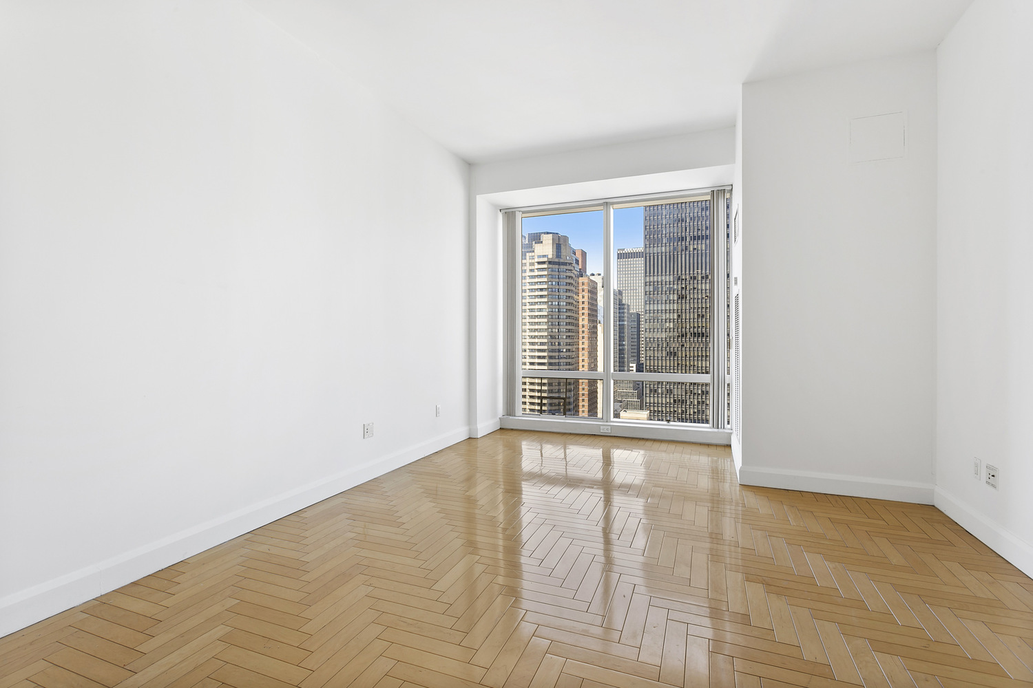 845 United Nations Plaza, Unit 36D Manhattan, NY 10017 - Photo 5 of 27