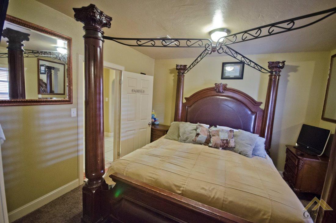 806 Decatur Street Bakersfield, CA 93308 - Photo 19 of 26 Gallery Image 19