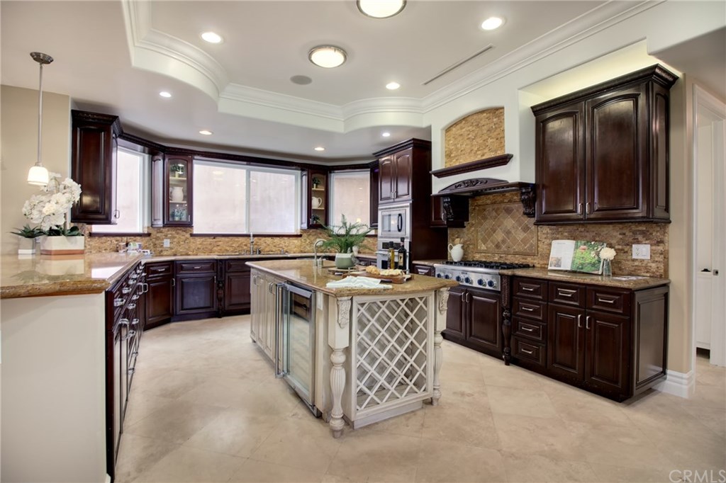 22436 North Summit Ridge Circle Chatsworth, CA 91311 - Photo 12 of 39