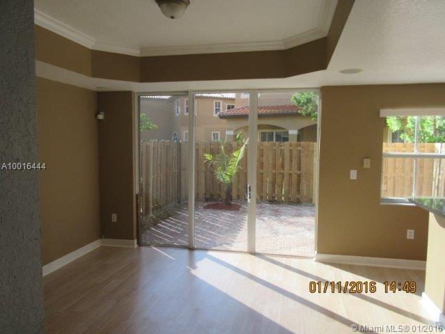 3152 Southwest 153rd Path Miami, FL 33185 - Photo 10 of 19 Gallery Image 10