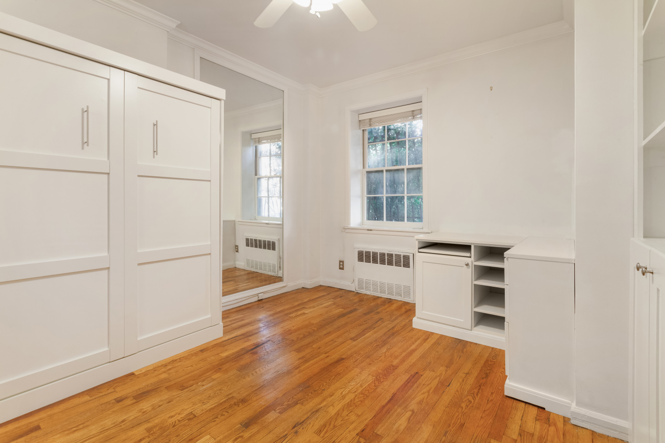 350 West 20th Street, Unit 1F Manhattan, NY 10011 - Photo 2 of 7