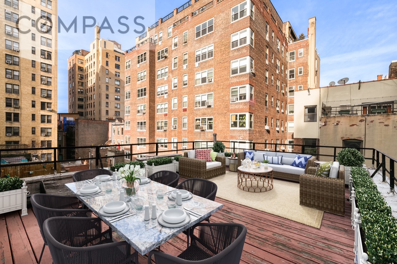 313 West 75th Street, Unit 4B Manhattan, NY 10023 - Photo 2 of 7