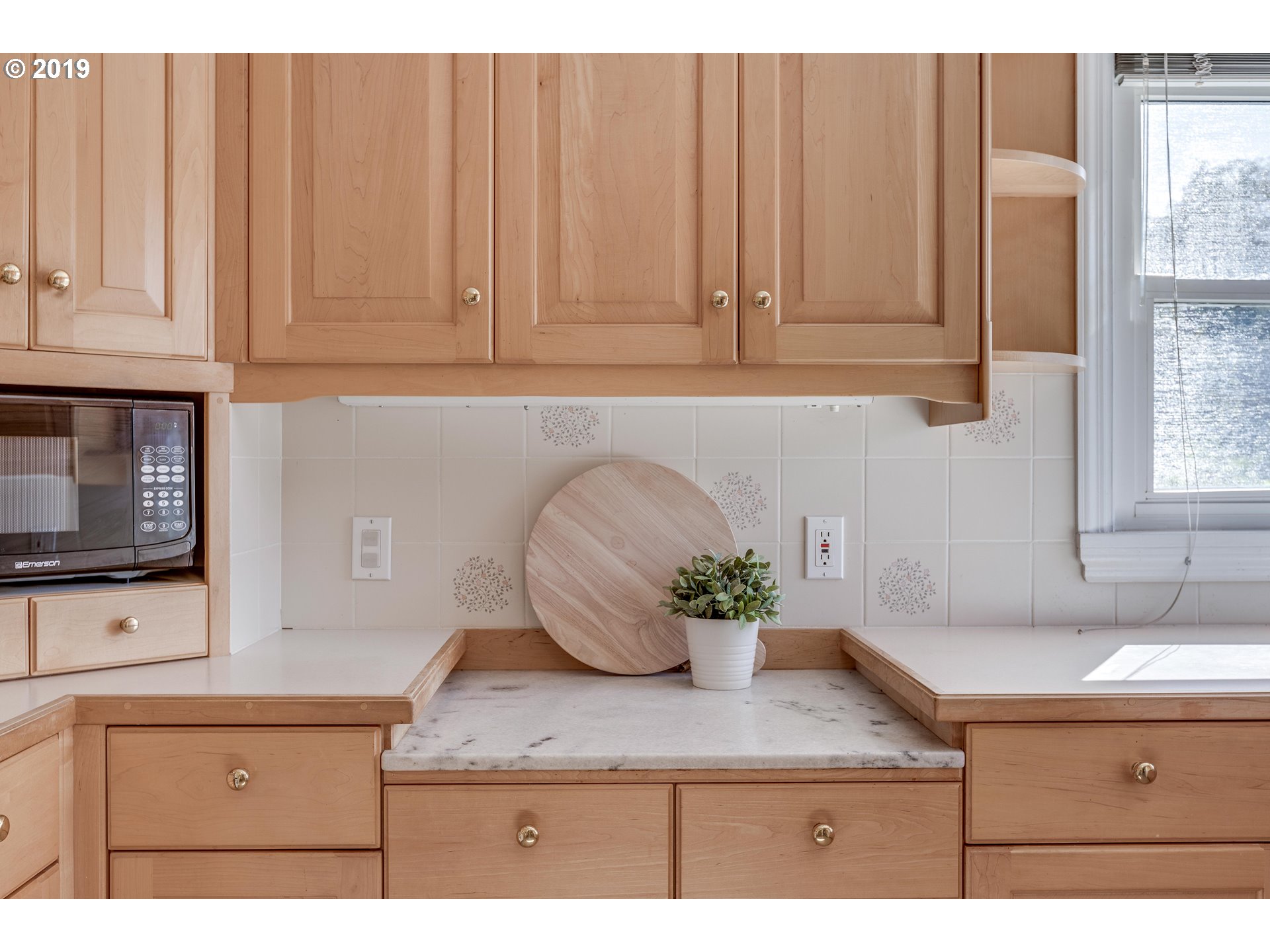 92233 Youngs River Road Astoria, OR 97103 - Photo 4 of 32