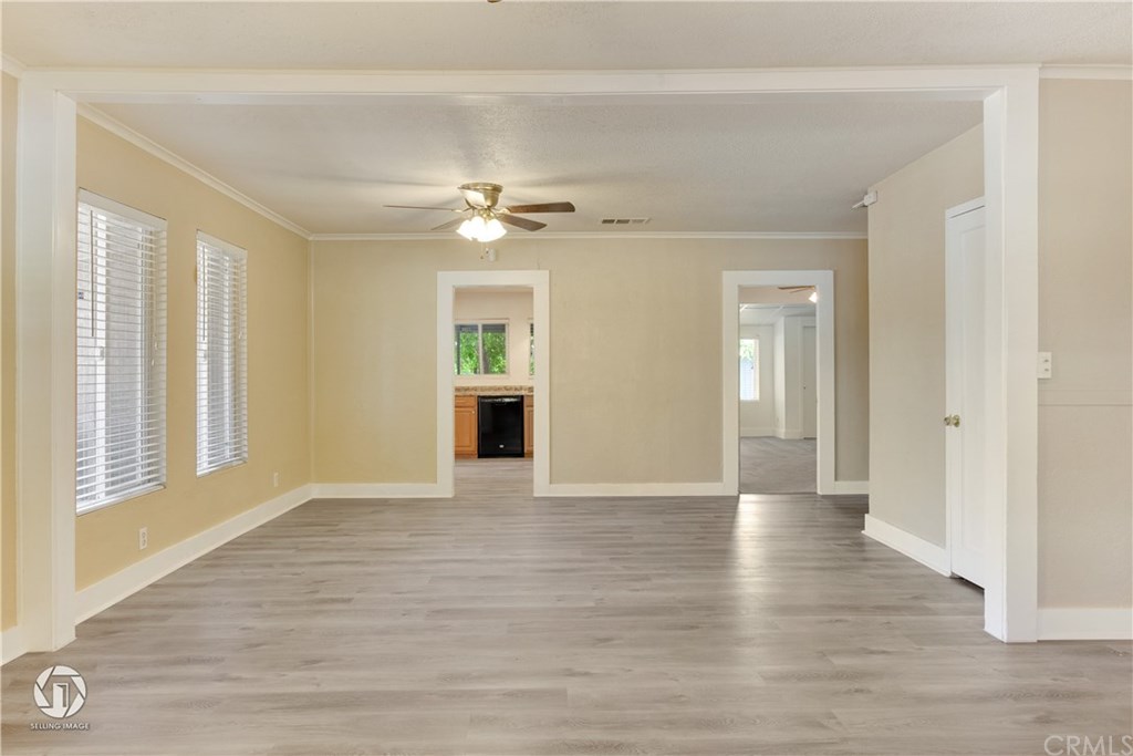 220 Tyler Street Taft, CA 93268 - Photo 10 of 36