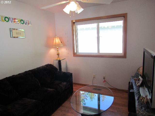 545 Snowden Road White Salmon, WA 98672 - Photo 11 of 15
