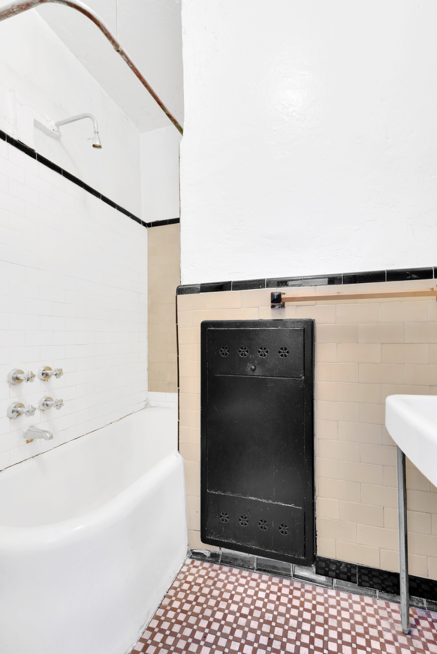 22 Grove St, Unit 2D Manhattan, NY 10014 - Photo 6 of 9