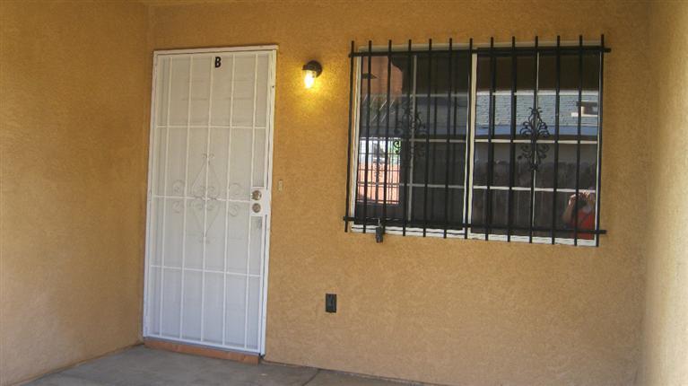 806 Haley Street Bakersfield, CA 93307 - Photo 5 of 10