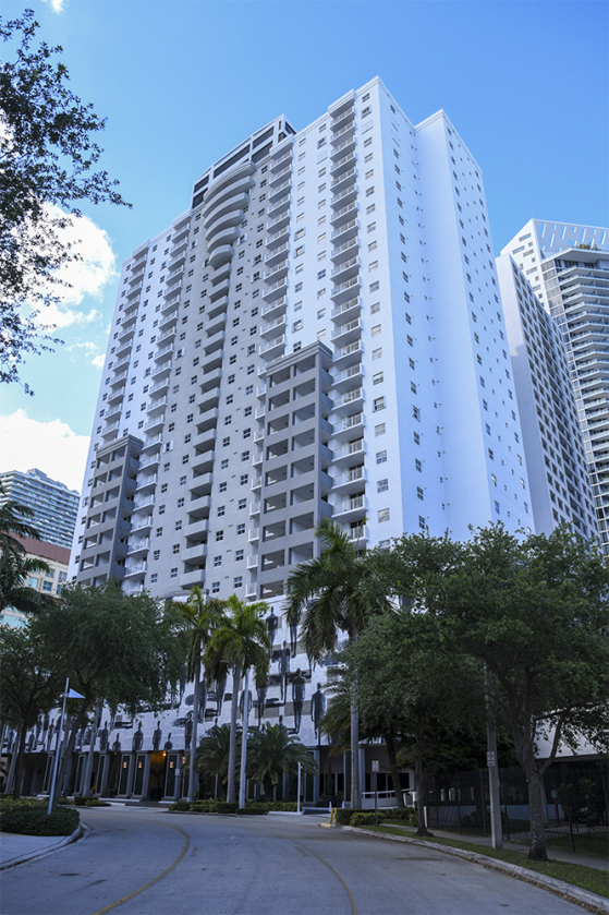 FORTUNE HOUSE 185 SE 14th Ter, Miami, FL 33131 - Photo 2 of 3