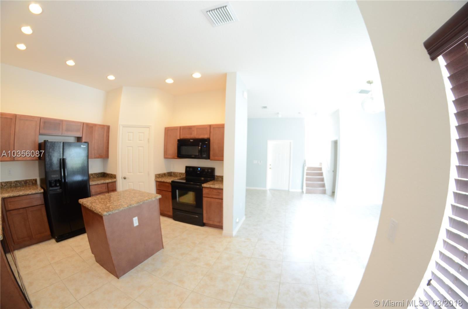 1647 Southeast 23rd Path, Unit 1647 Homestead, FL 33035 - Photo 5 of 15