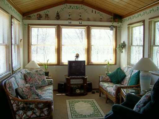 254 Adams Court Apollo, PA 15613 - Photo 2 of 8 Gallery Image 2