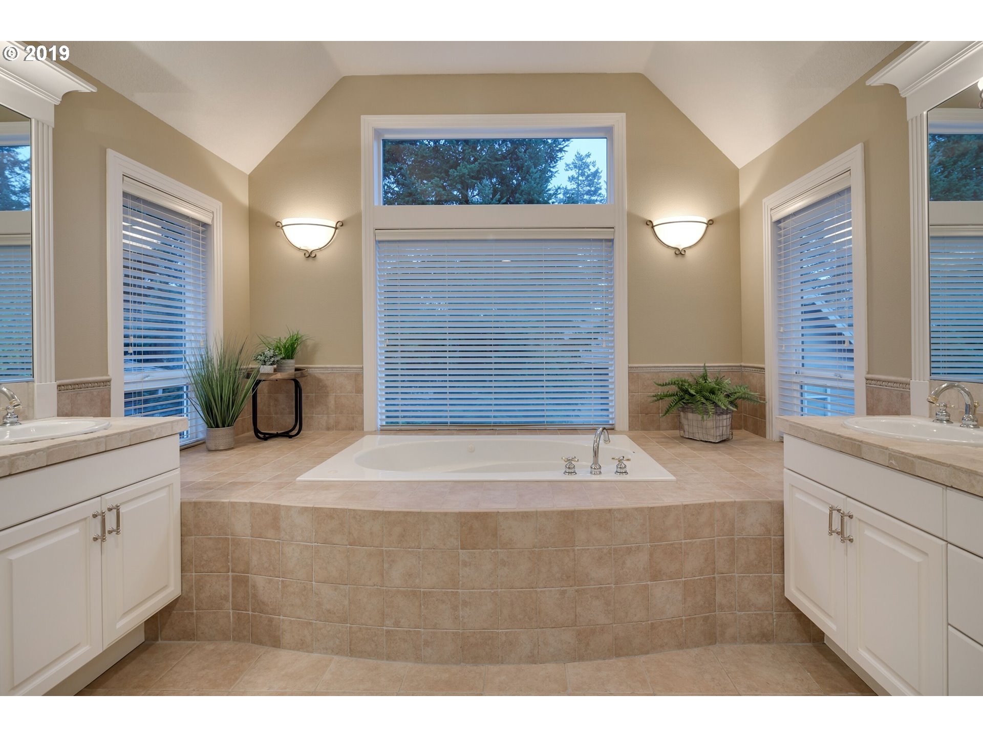 9865 Southwest Iowa Drive Tualatin, OR 97062 - Photo 21 of 32
