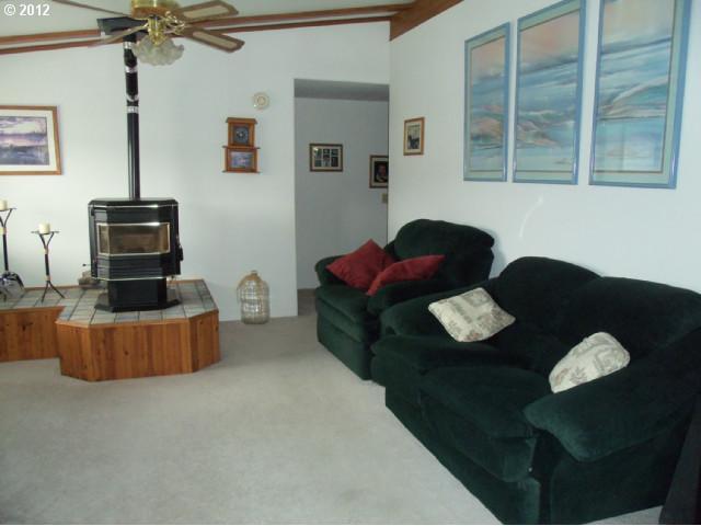 3212 Tamarack Road Hood River, OR 97031 - Photo 11 of 15 Gallery Image 11