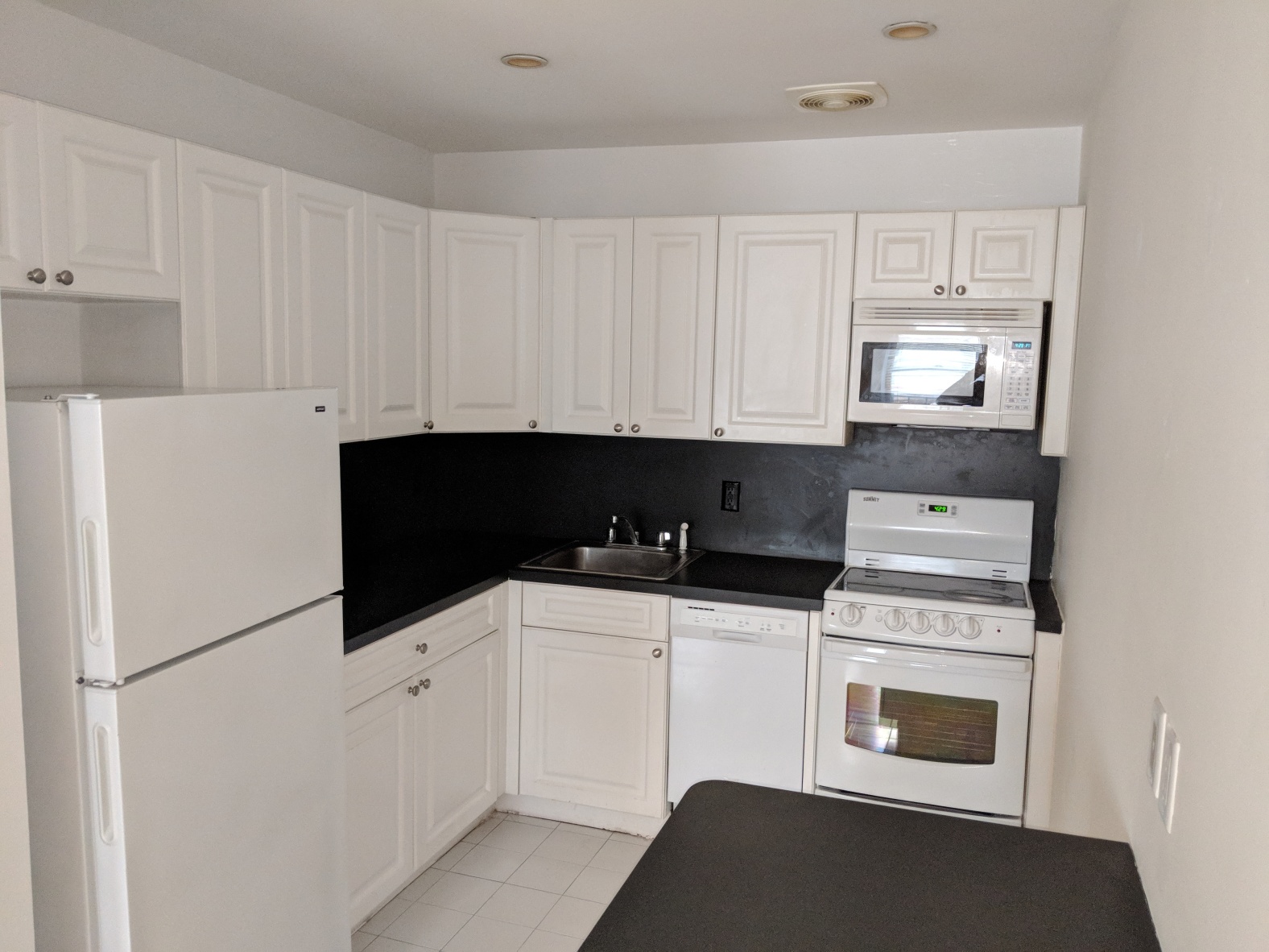 854 8th Avenue, Unit 4B Manhattan, NY 10019 - Photo 3 of 6