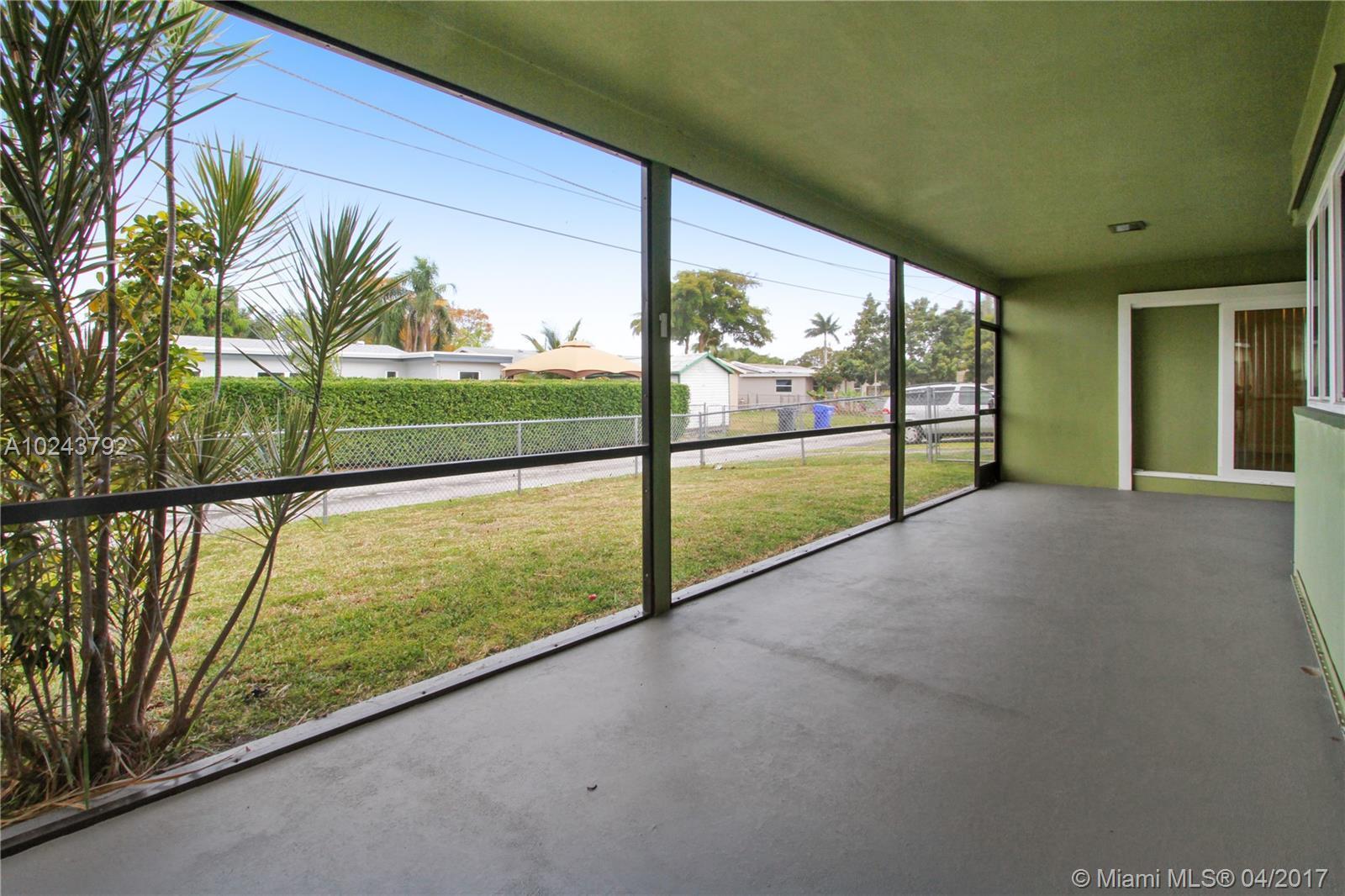 2109 North Park Road Hollywood, FL 33021 - Photo 14 of 15