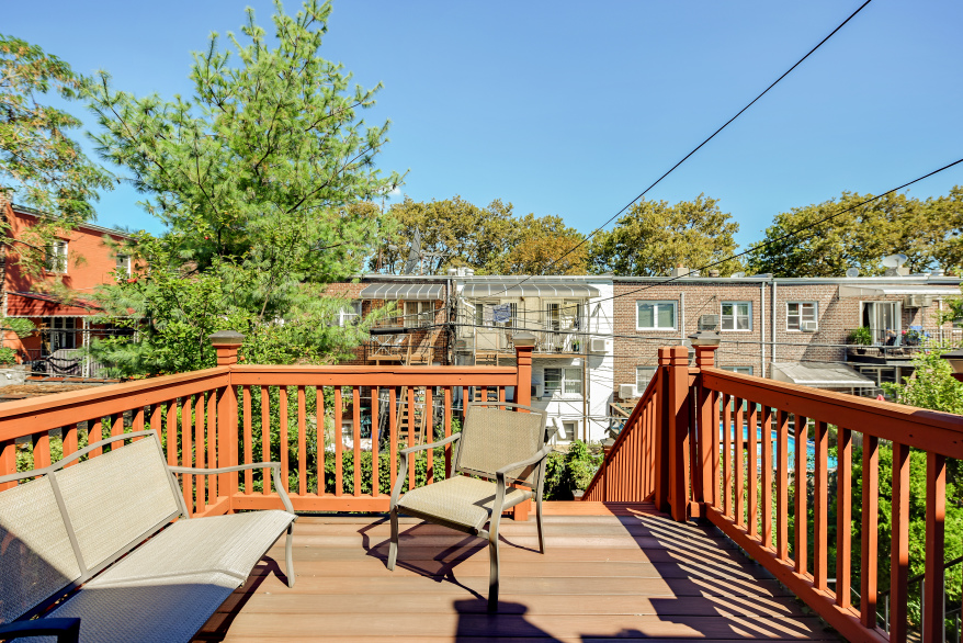 711 Ave Y Brooklyn, NY 11235 - Photo 3 of 21