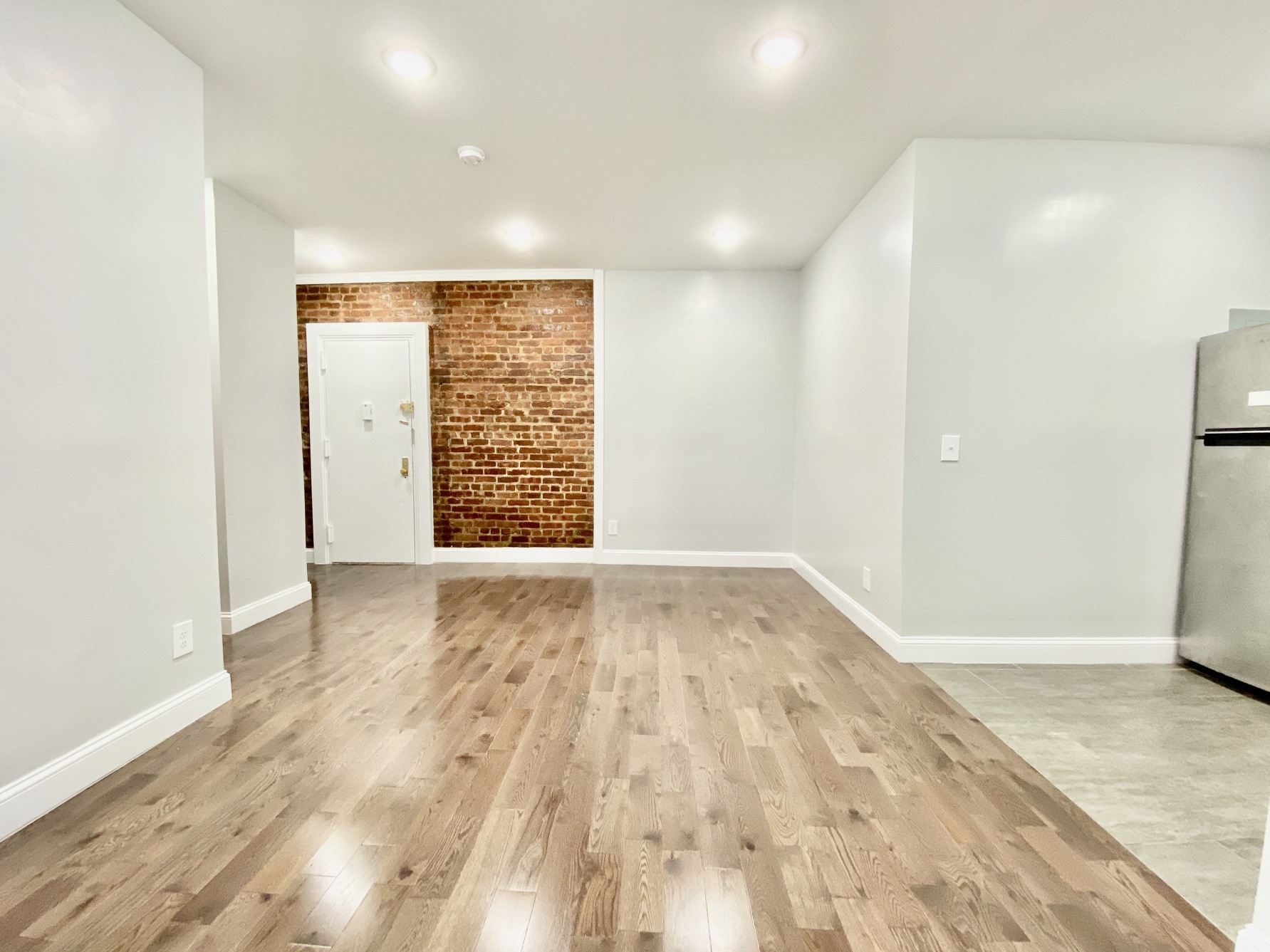 48 Post Avenue, Unit 42 Manhattan, NY 10034 - Photo 3 of 6