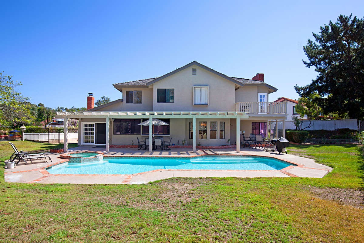 846 Woodside Lane Encinitas, CA 92024 - Photo 2 of 25