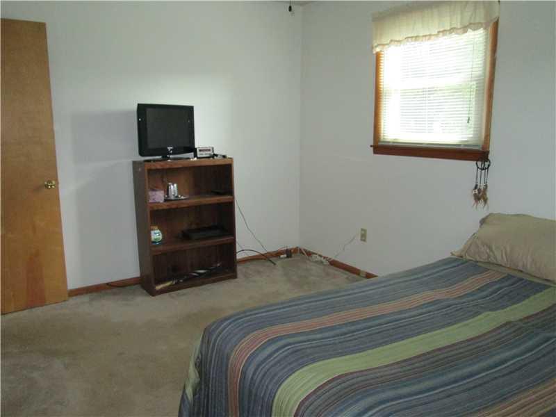 7258 Country Club Road Butler, PA 16001 - Photo 8 of 23