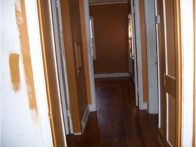 1130 Mt Vernon Road Memphis, TN 38111 - Photo 6 of 9 Hallway