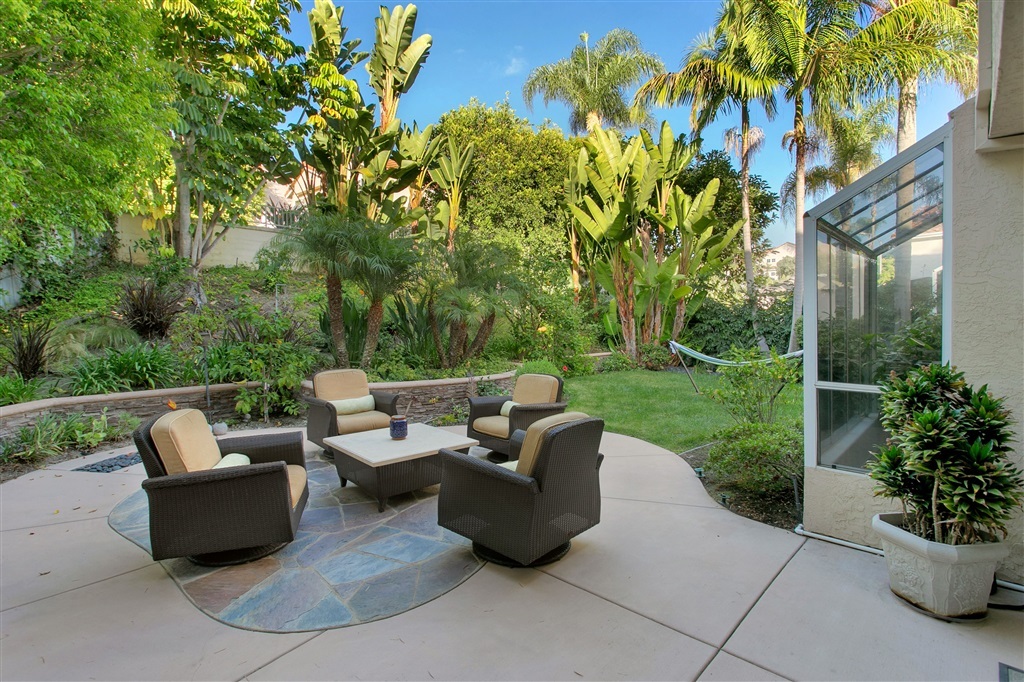 2314 Terraza Ribera Carlsbad, CA 92009 - Photo 1 of 25 Gallery Image 1