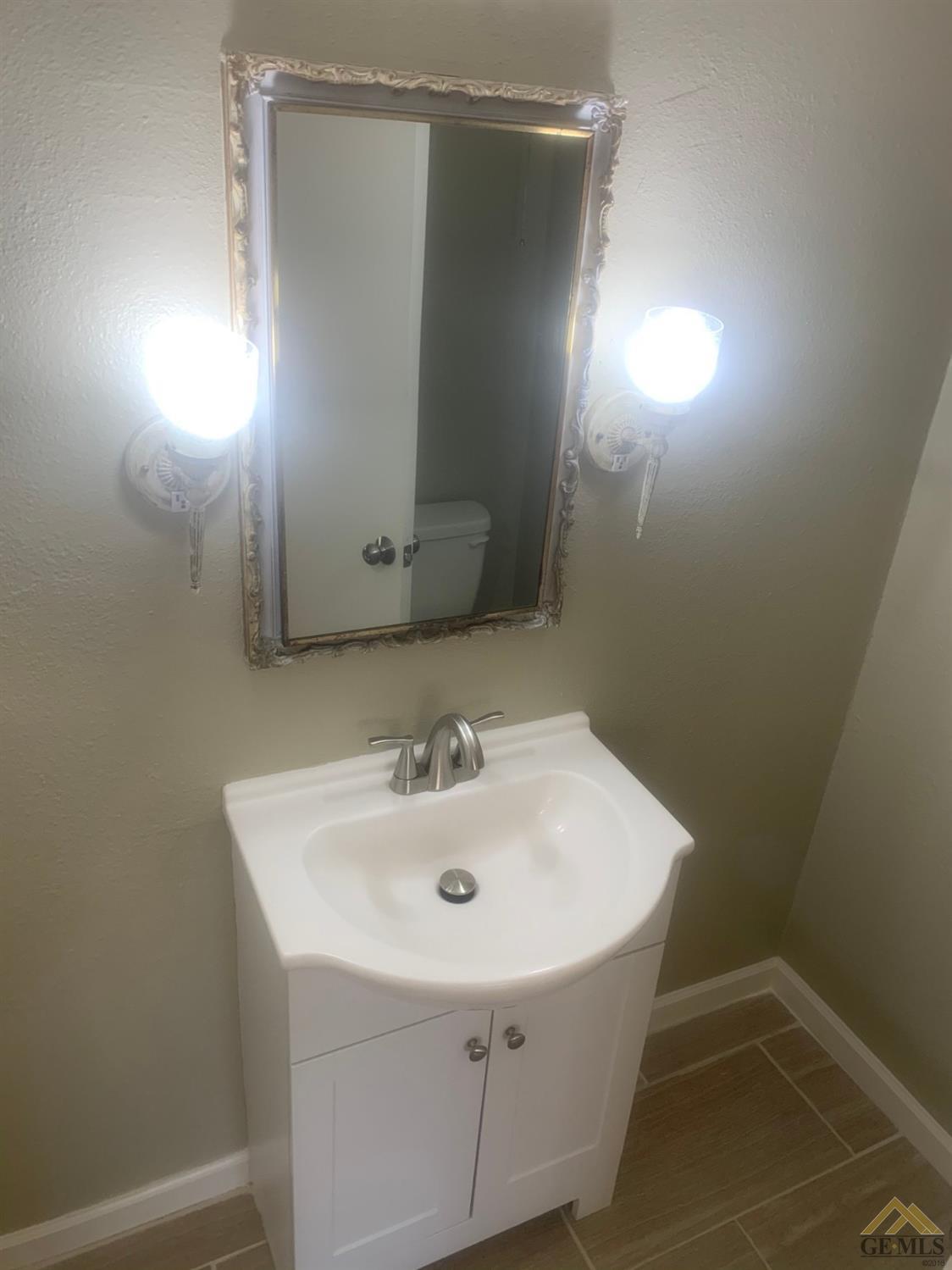 701 D Street Taft, CA 93268 - Photo 11 of 23