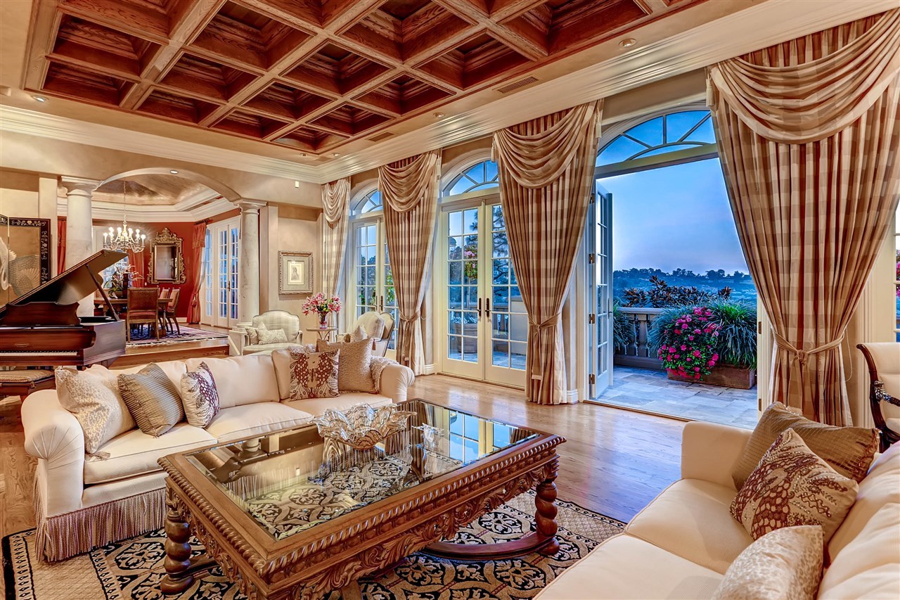 7185 Fairway Road La Jolla, CA 92037 - Photo 9 of 25 Gallery Image 9