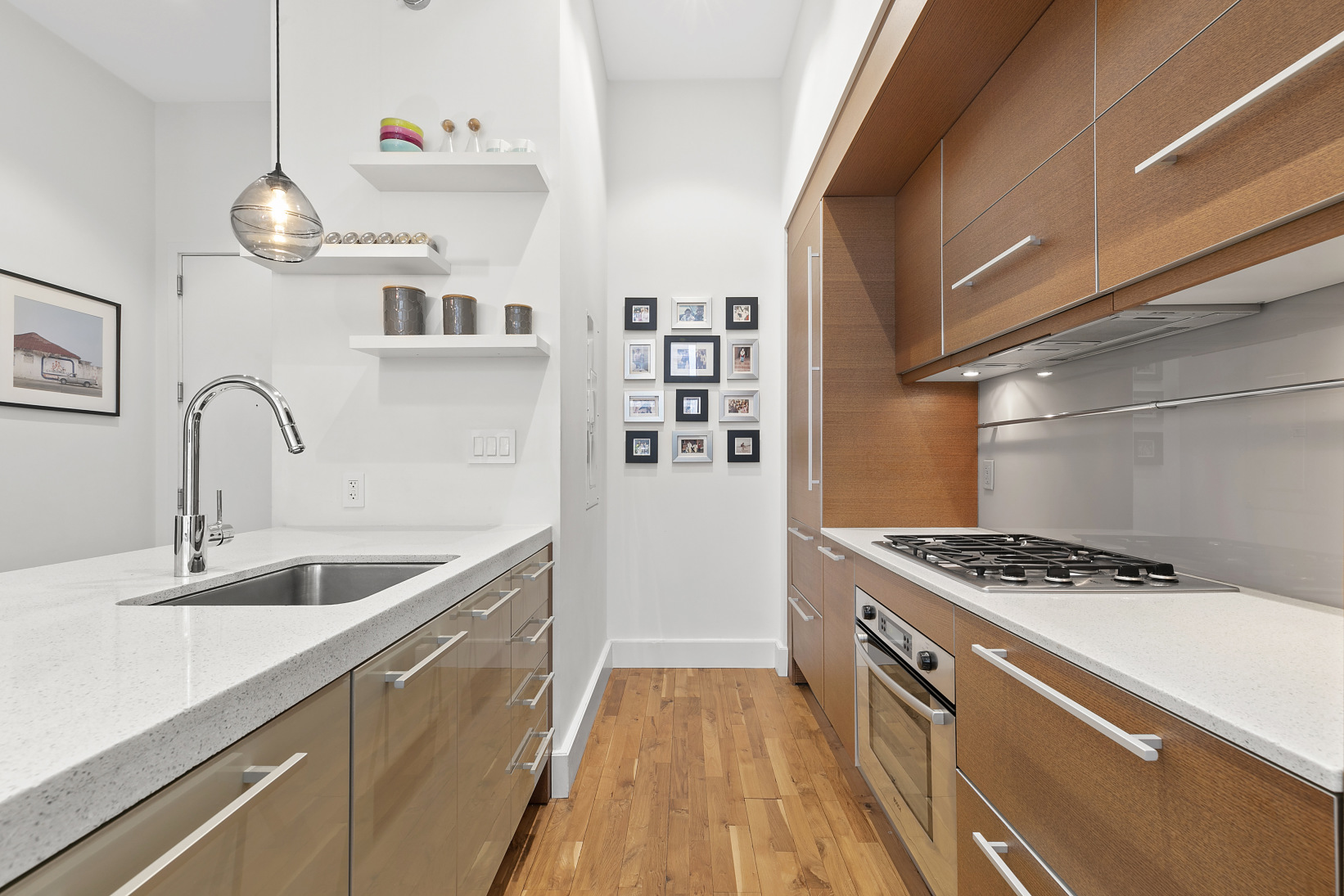 360 Furman Street, Unit 842 Brooklyn, NY 11201 - Photo 2 of 19 Gallery Image 2