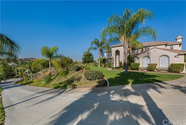 7350 Via Vista Drive Riverside, CA 92506 - Photo 6 of 43