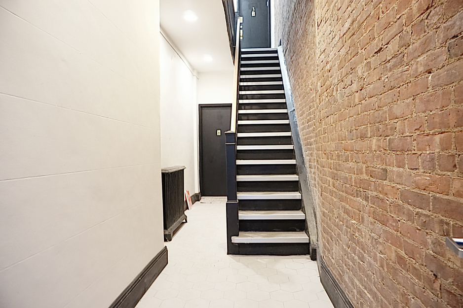 171 West 80th Street, Unit 8 Manhattan, NY 10024 - Photo 6 of 6