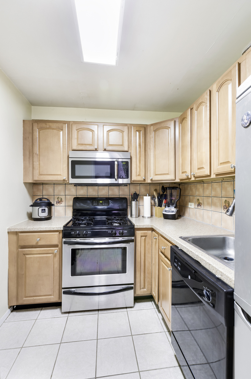 40 Clinton Street, Unit 4F Brooklyn, NY 11201 - Photo 5 of 7