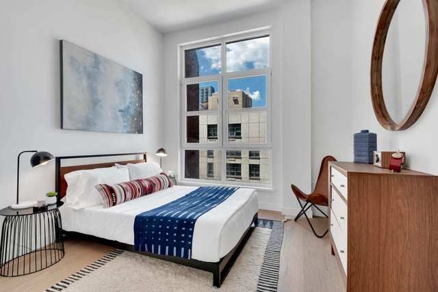 $880,000 | 5-33 48th Avenue, Unit 5L | Long Island City