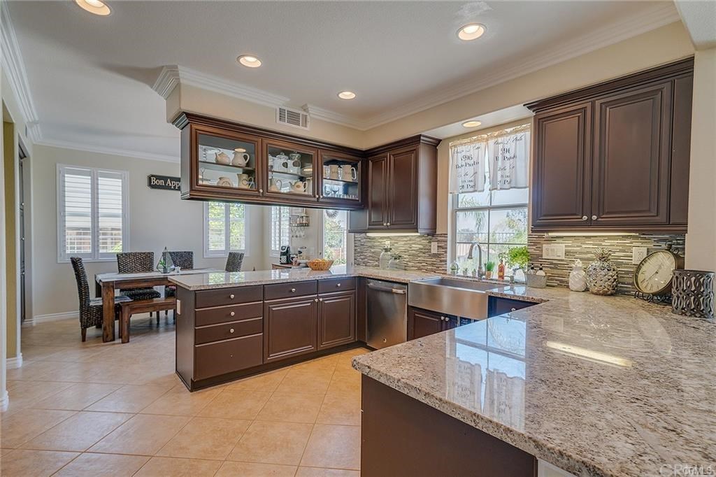 1477 Tudor Circle Corona, CA 92882 - Photo 17 of 59