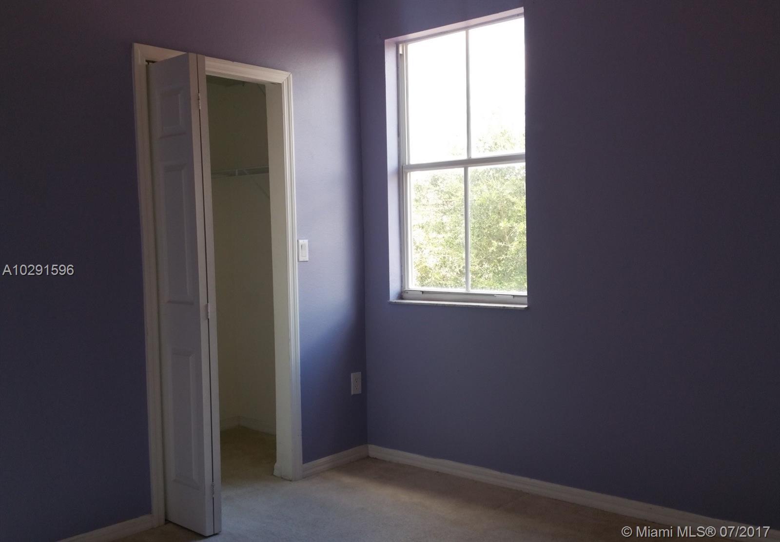 27540 Southwest 138th Path, Unit 27540 Homestead, FL 33032 - Photo 14 of 24 Gallery Image 14