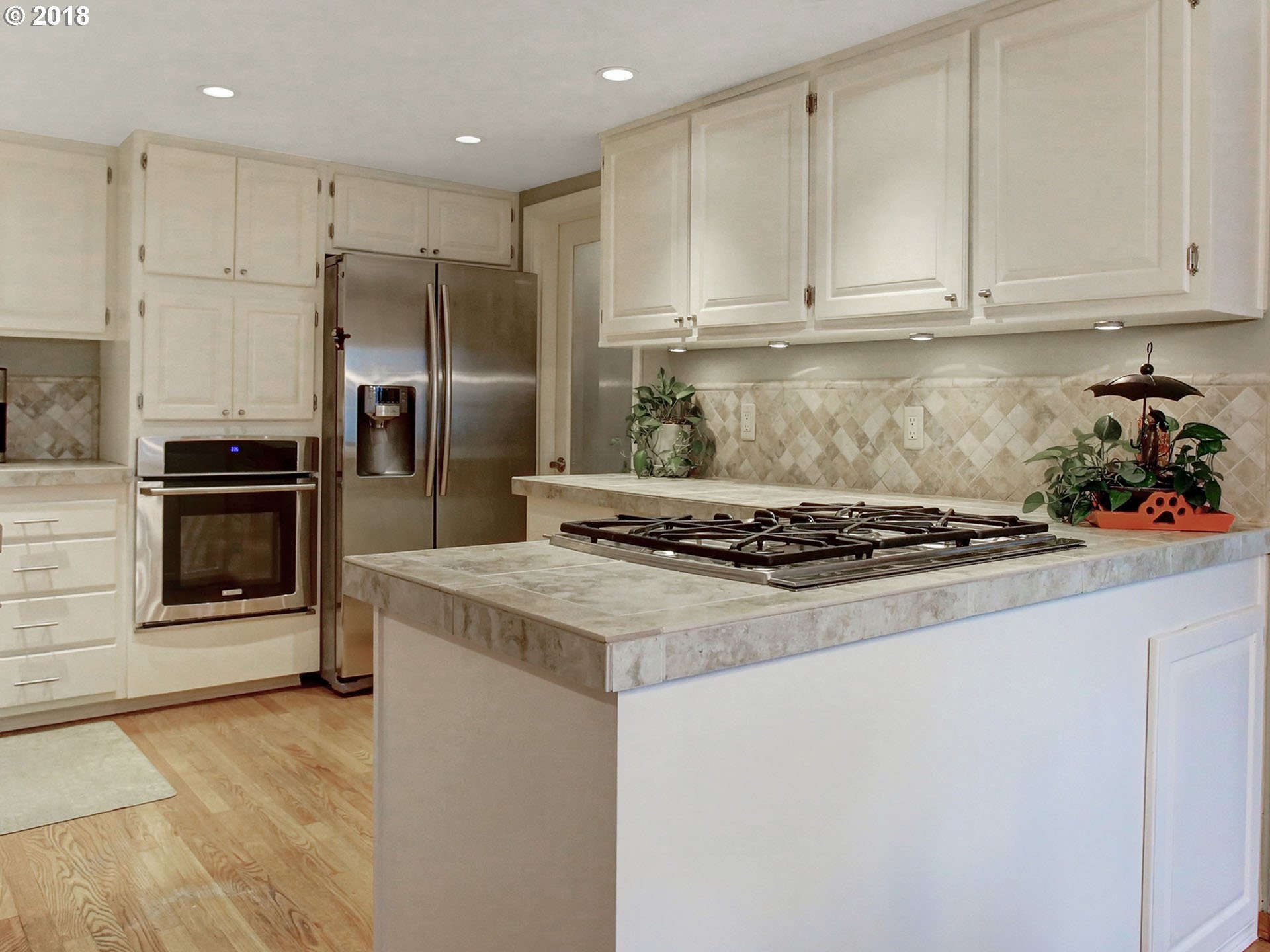6979 Southwest Windemere Loop Portland, OR 97225 - Photo 5 of 23 Gallery Image 5