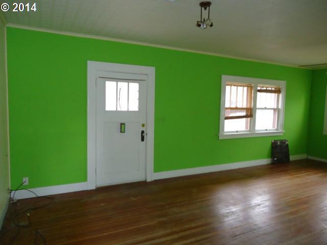 2173 Lower River Road Grants Pass, OR 97526 - Photo 7 of 10 Gallery Image 7