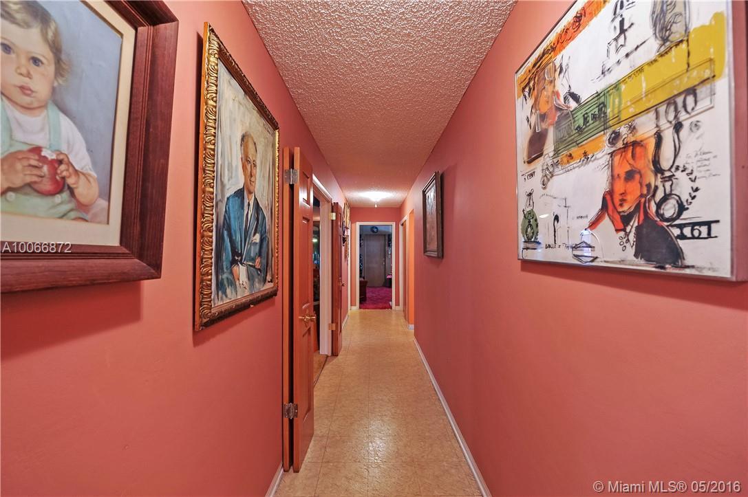 3323 West Park Road Hollywood, FL 33021 - Photo 13 of 35