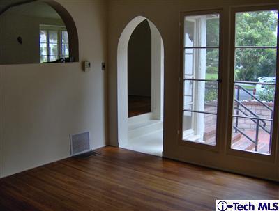 1530 West Kenneth Road Glendale, CA 91201 - Photo 4 of 11