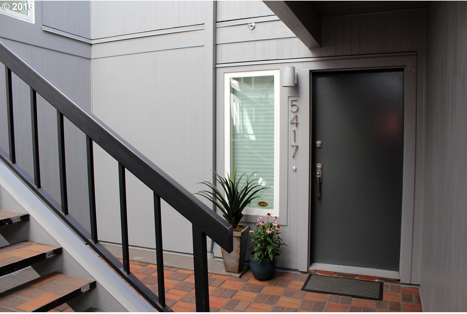 5417 Southwest View Point Terrace Portland, OR 97239 - Photo 5 of 32