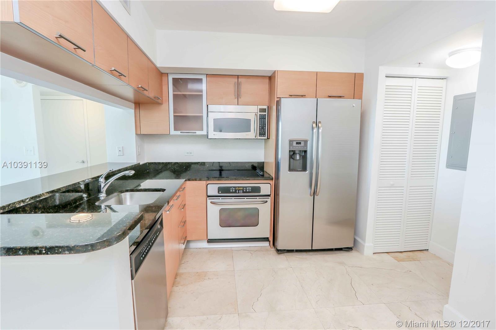 31 Southeast 5th Street, Unit 3110 Miami, FL 33131 - Photo 7 of 36