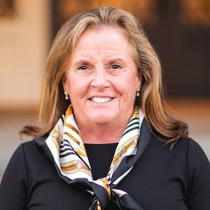 Anne Castine, Agent in  - Compass