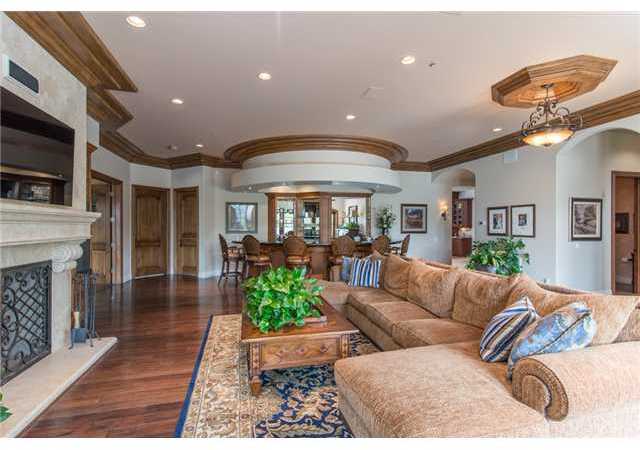 14790 El Rodeo Court Rancho Santa Fe, CA 92067 - Photo 4 of 25 Family room with full bar