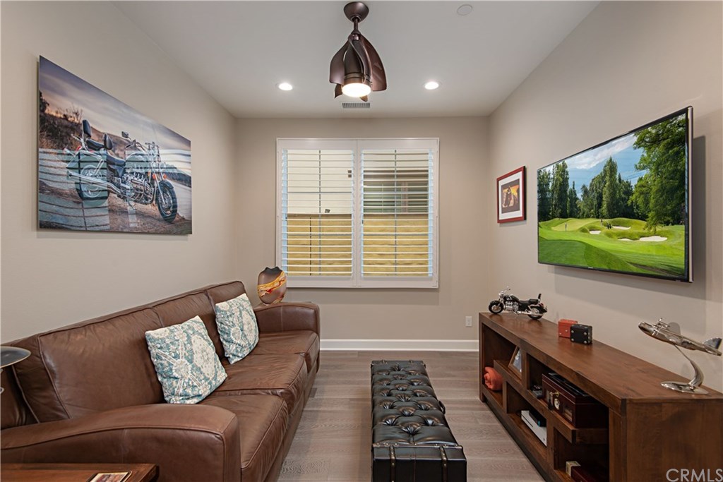 58 Lariat Irvine, CA 92602 - Photo 13 of 37