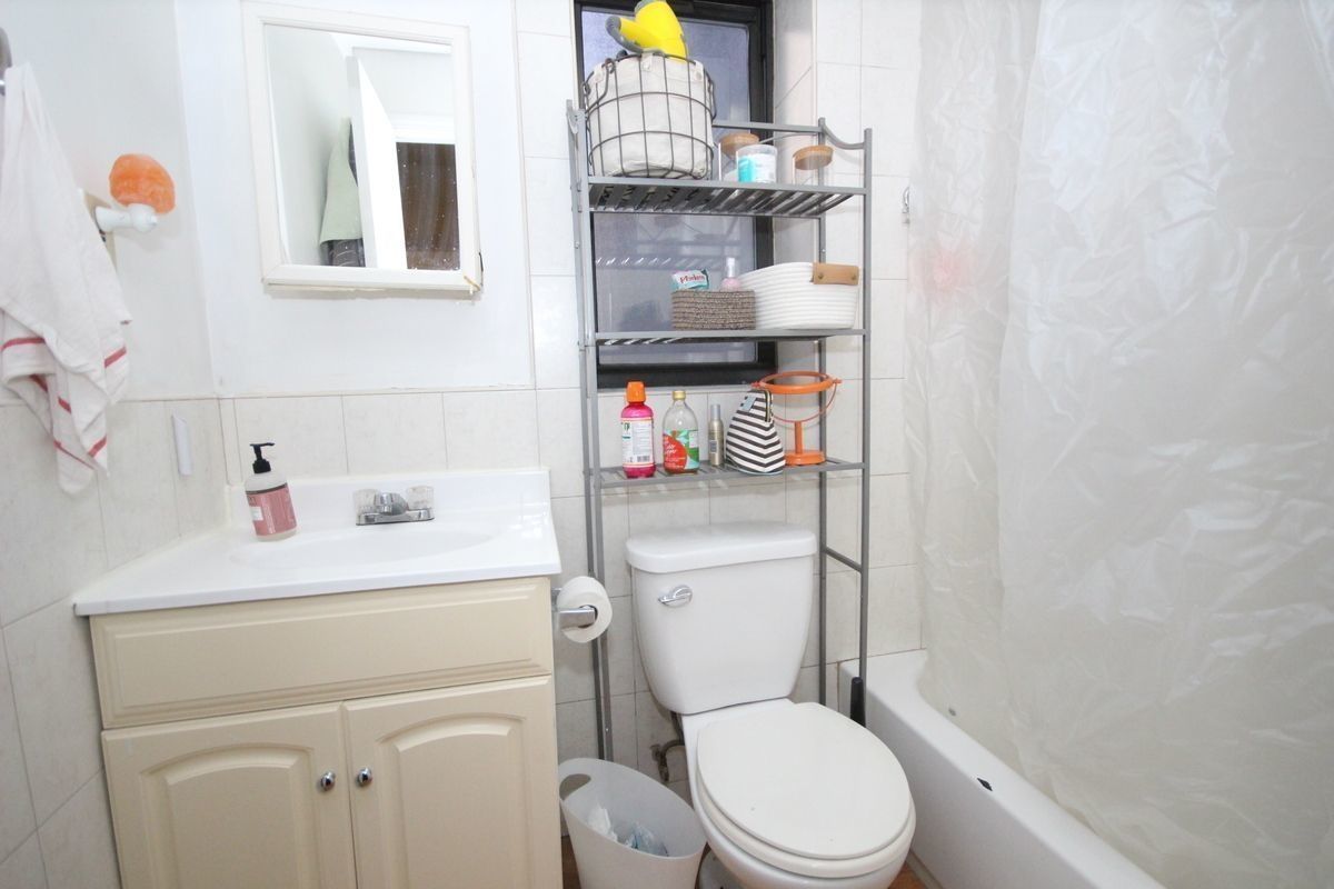 247 East 35th Street, Unit 2 Manhattan, NY 10016 - Photo 5 of 6