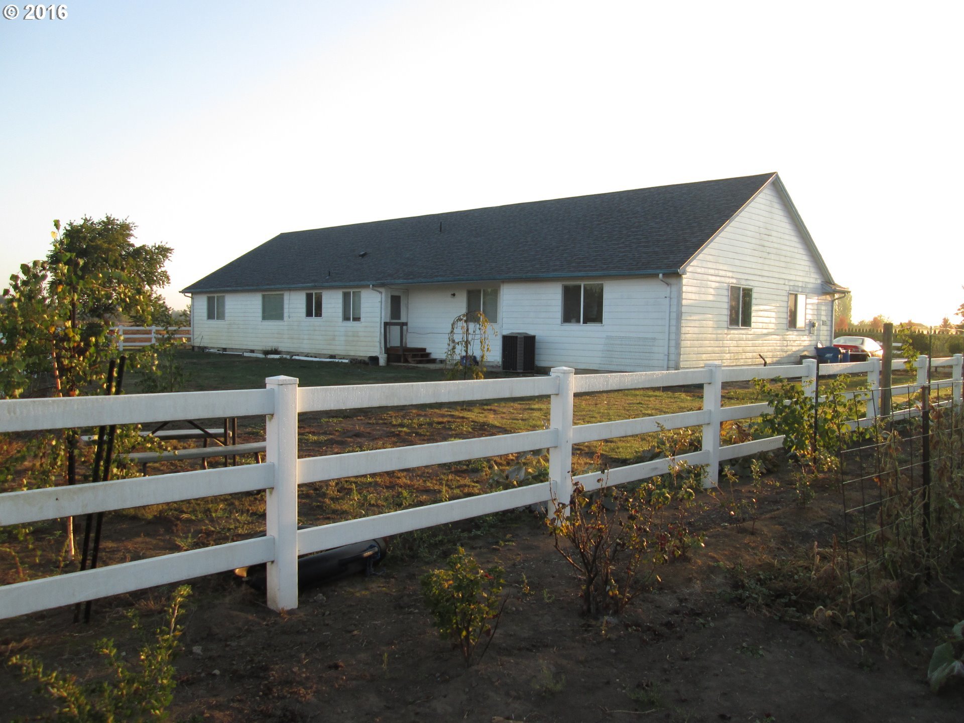 11827 Jones Road Northeast Woodburn, OR 97071 - Photo 5 of 30 Gallery Image 5