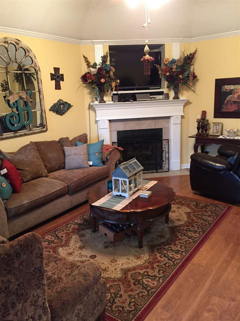 1067 Cross Meadow Road Cordova, TN 38018 - Photo 3 of 23 Gallery Image 3
