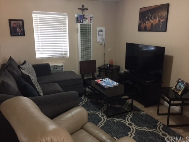 10351 Wells Avenue Riverside, CA 92505 - Photo 12 of 16 Second house Livingroom!