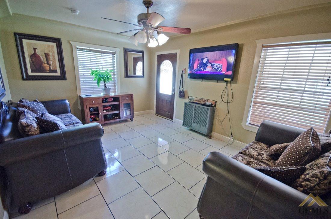806 Decatur Street Bakersfield, CA 93308 - Photo 22 of 26 Gallery Image 22