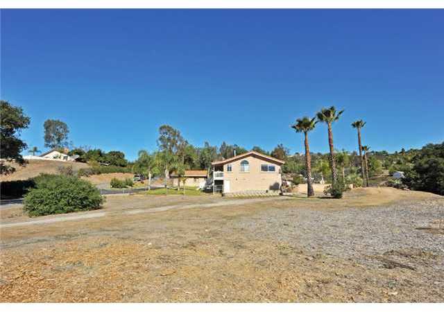 25545 Jesmond Dene Road Escondido, CA 92026 - Photo 16 of 24 Gallery Image 16
