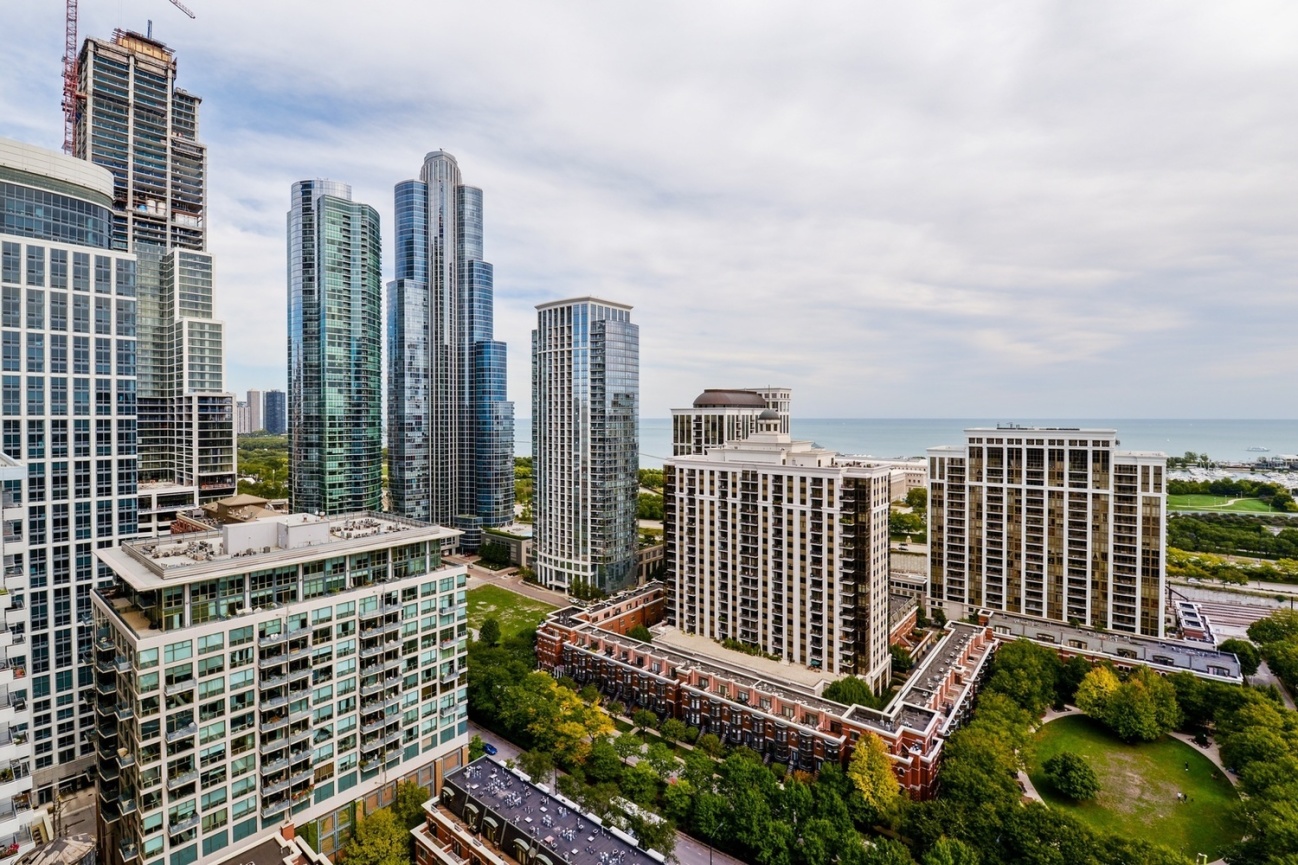 100 E 14th St, Chicago, IL 60605 - Photo 31 of 31