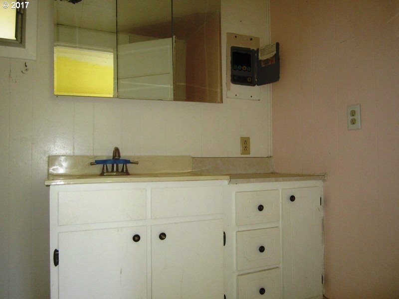 1868 Talbot Road Southeast Jefferson, OR 97352 - Photo 6 of 32 Gallery Image 6